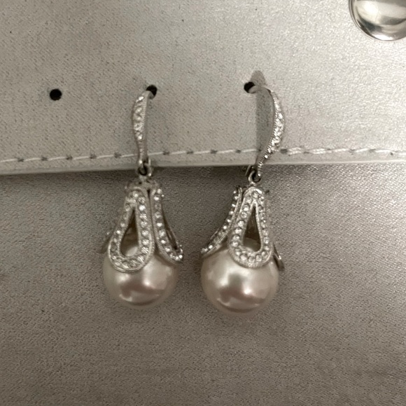 Nadri pearl pave drop earrings - Picture 2 of 5